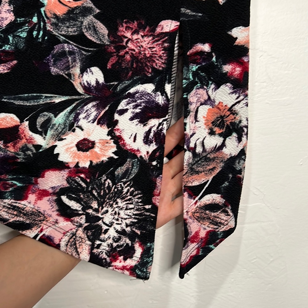 Material Girl Floral Patterned Split Side Asymmet… - image 1